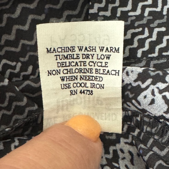 Peters & Ashley Liquid Silk Black Geometric Long Sleeve Vintage Blouse Size 14 - Picture 10 of 10